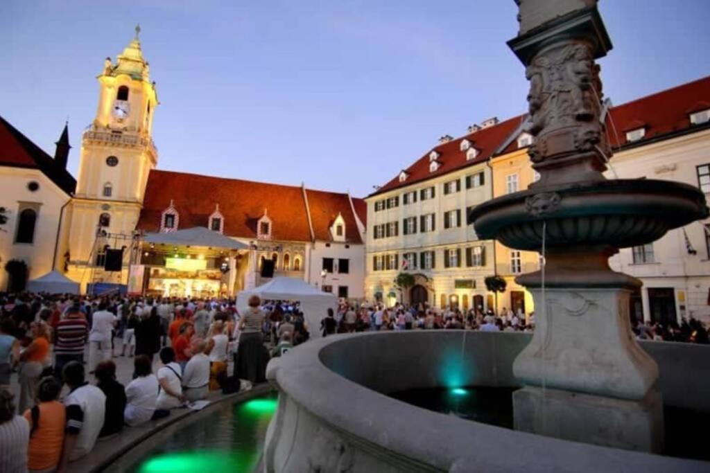 Boutique Flat In Old Town Daire Bratislava Dış mekan fotoğraf
