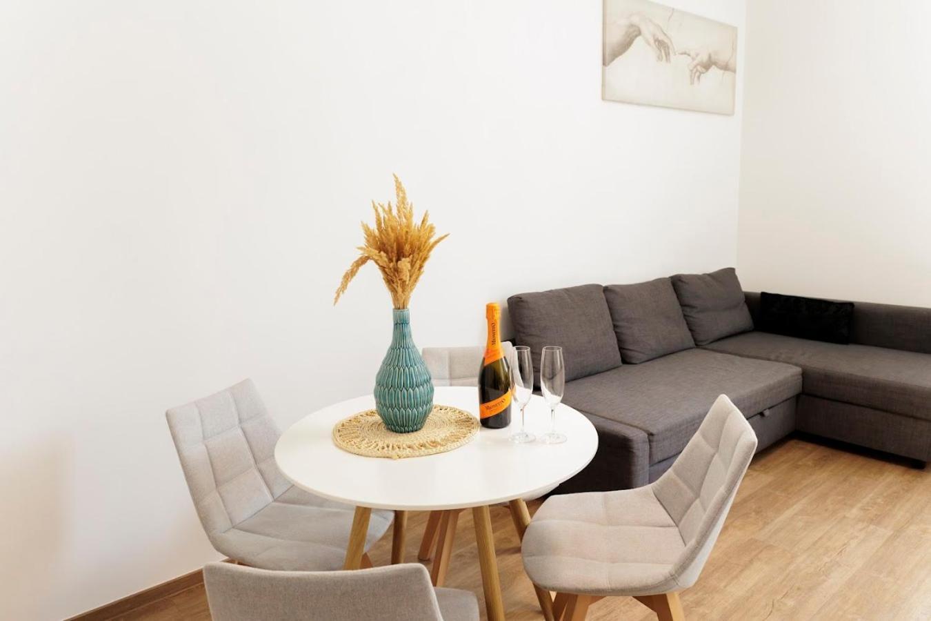 Boutique Flat In Old Town Daire Bratislava Dış mekan fotoğraf